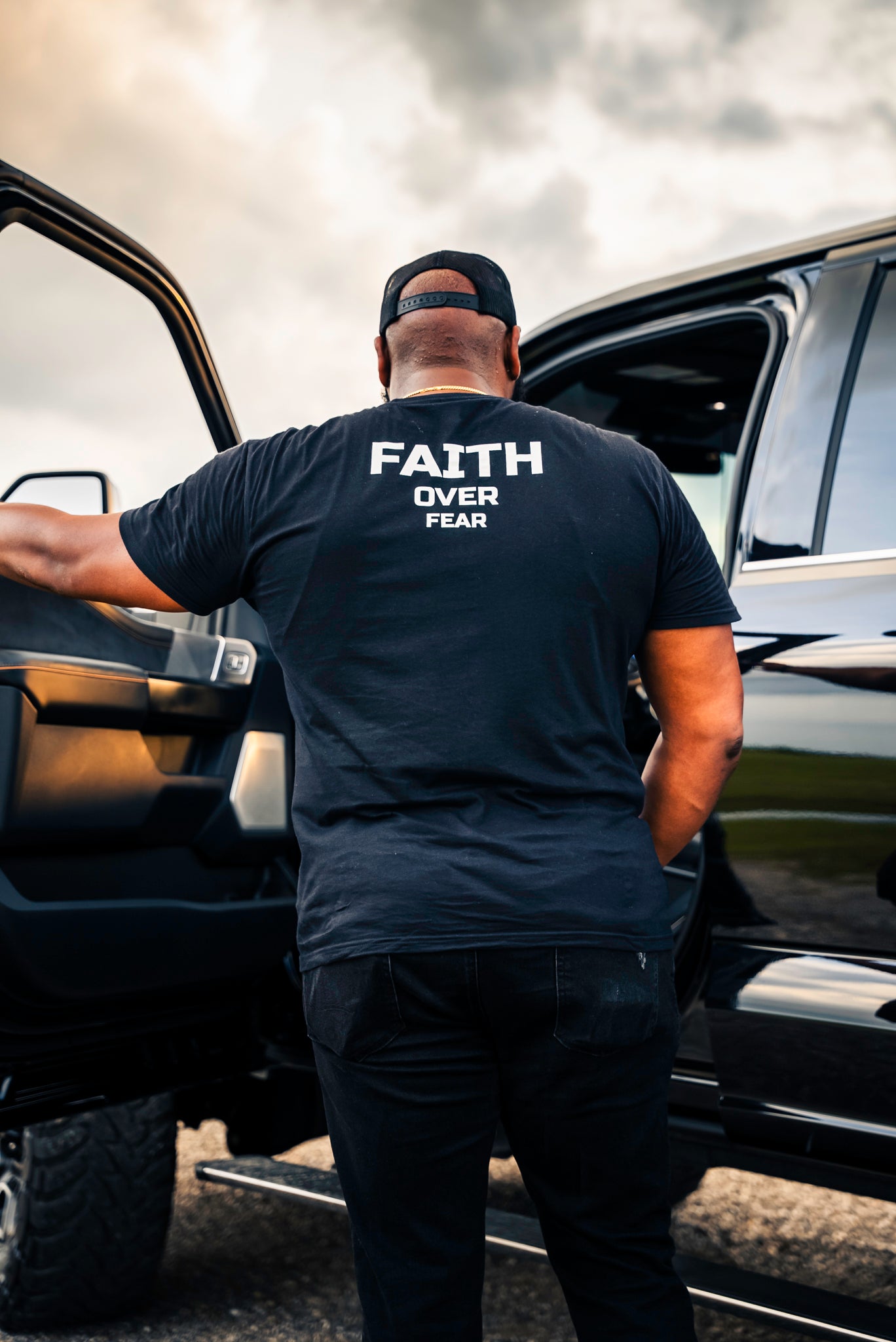 KickinitwithQ Faith Over Fear Short Sleeve T-Shirt